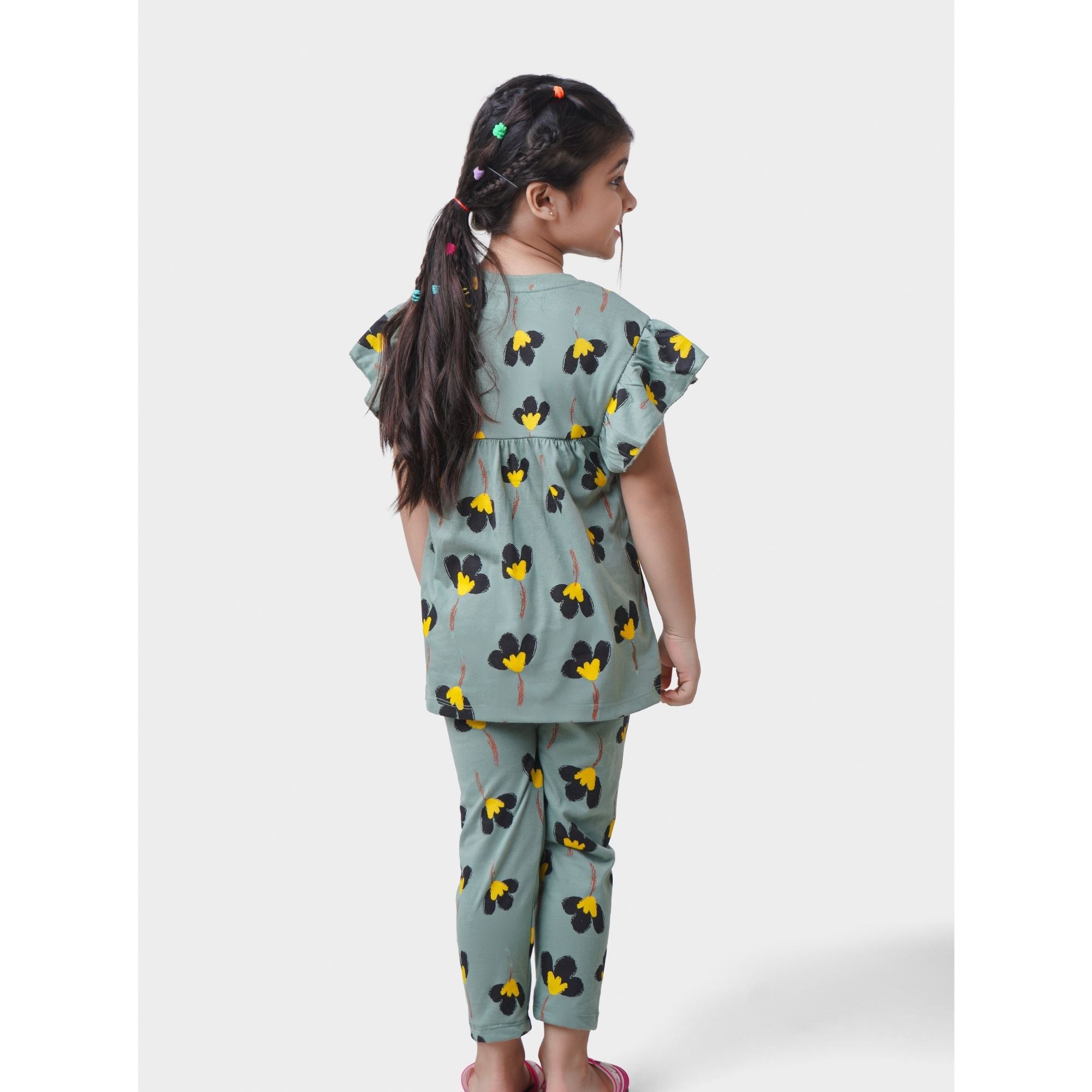 Girls 2 piece set (Printed Flowers)