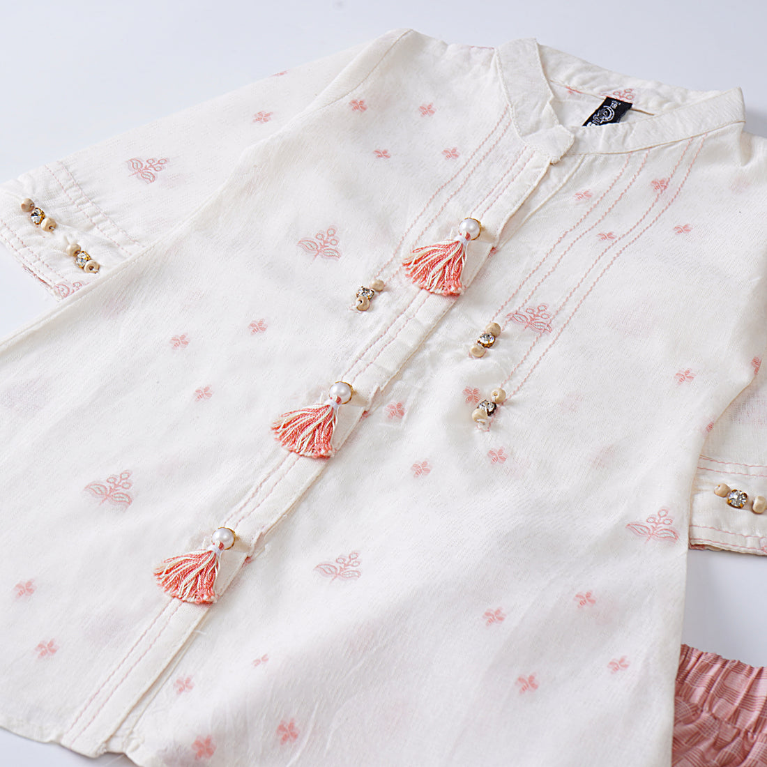 Girls Suit (2057)