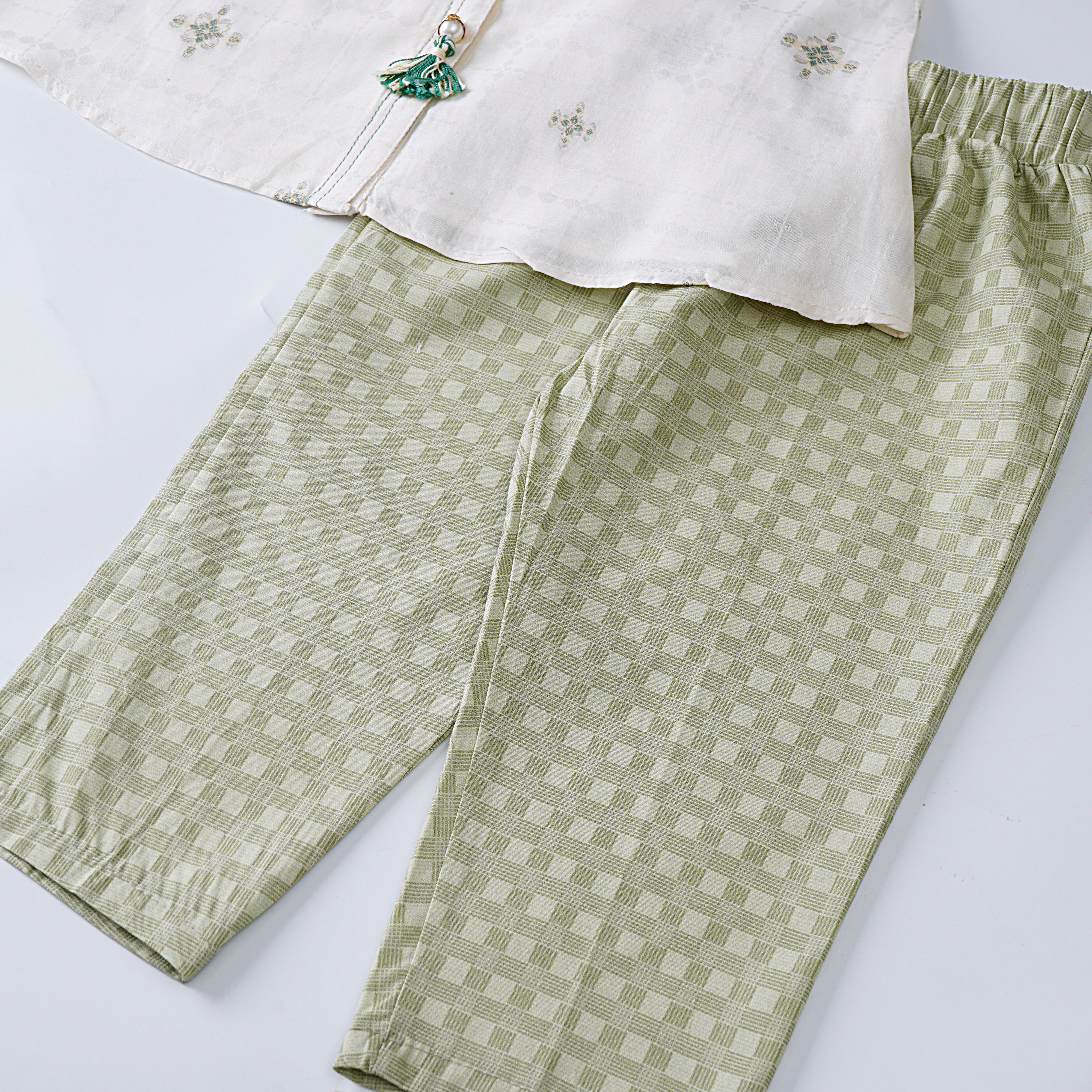 Girls Suit (2057)