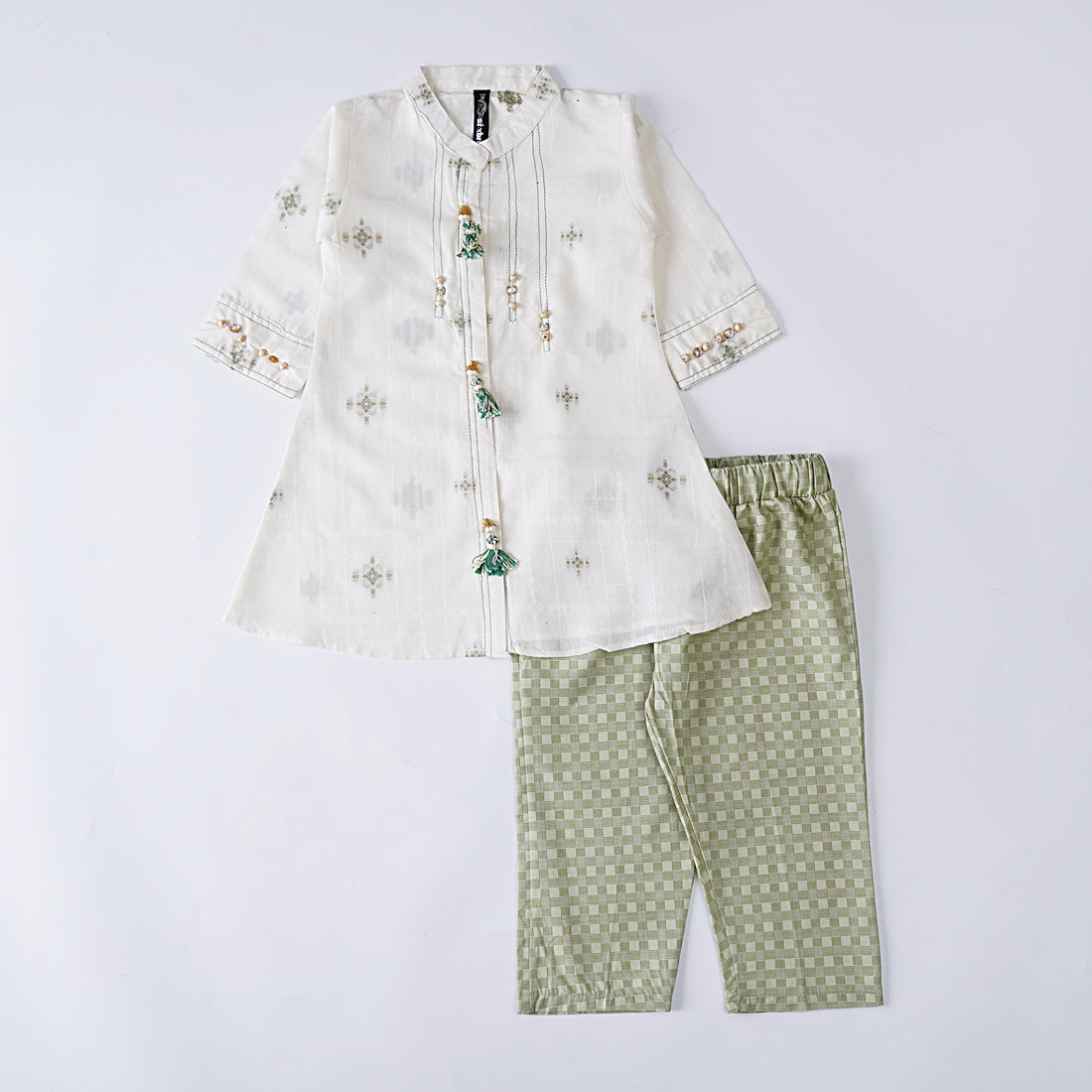 Girls Suit (2057)