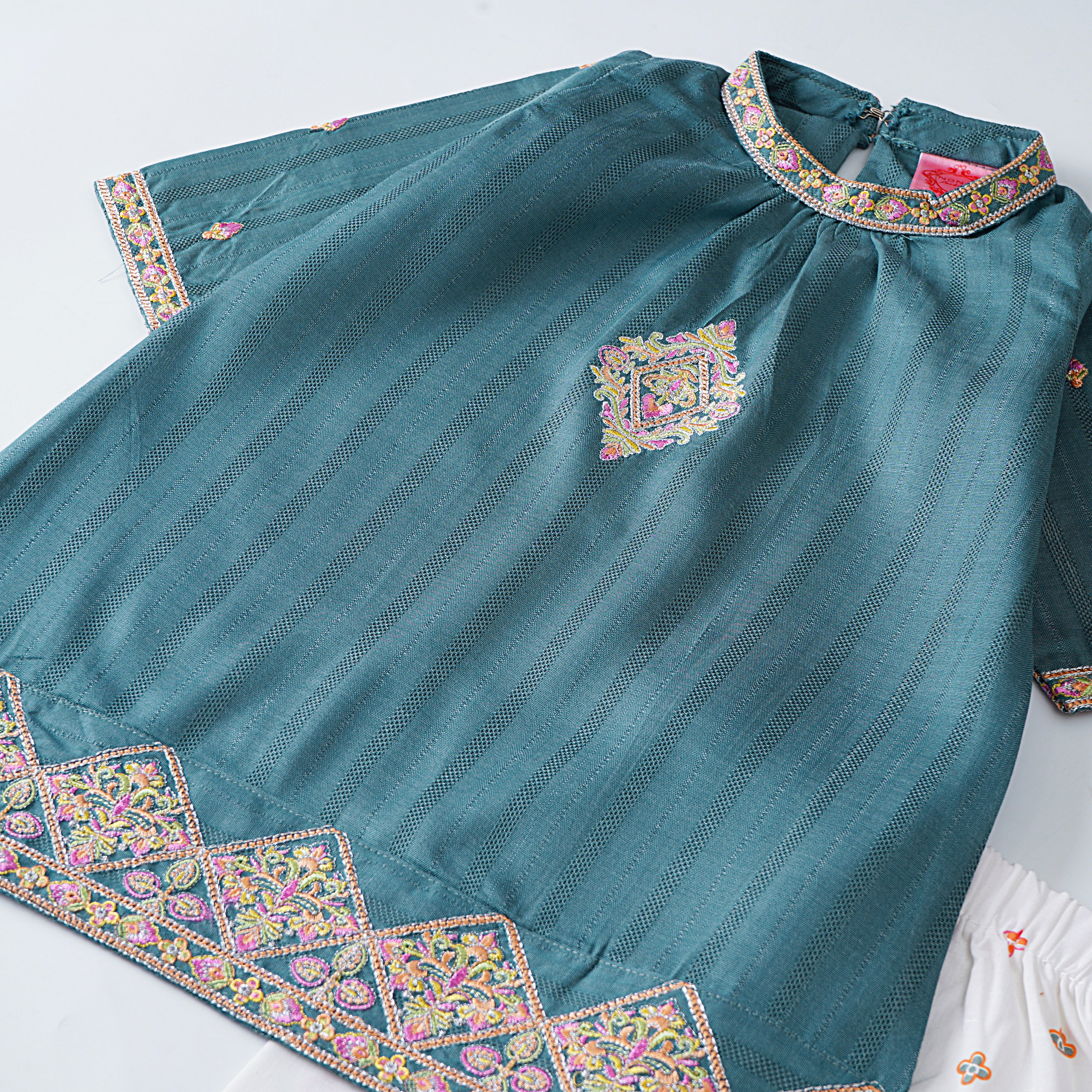 Girls Suit (329)