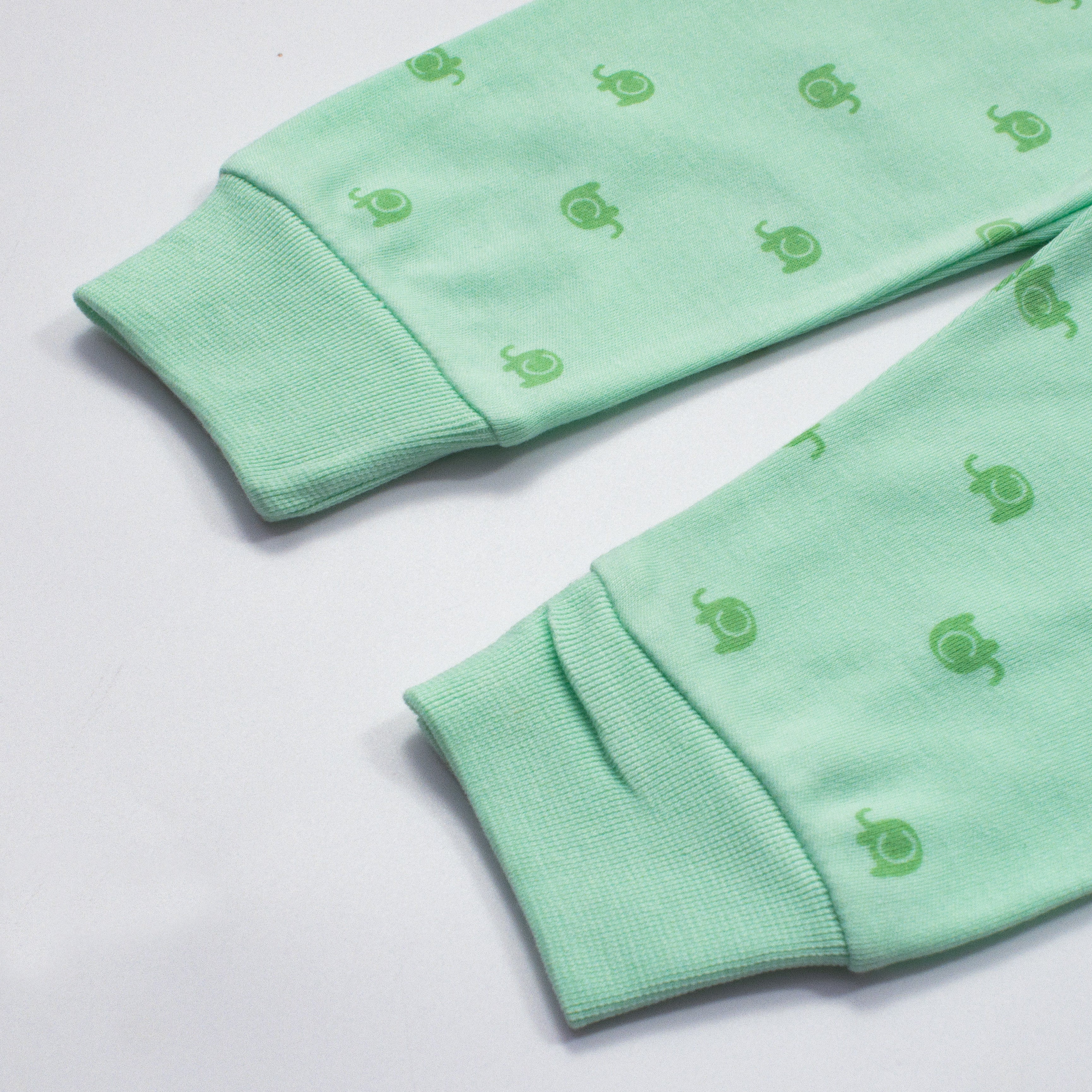 Newborn Girls Full Sleeves Rompers (7102)