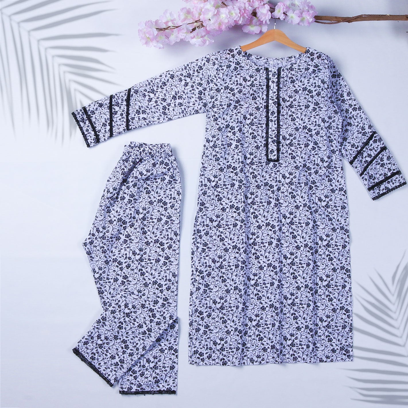 Women's 2Pcs Printed Suit Color White-Black