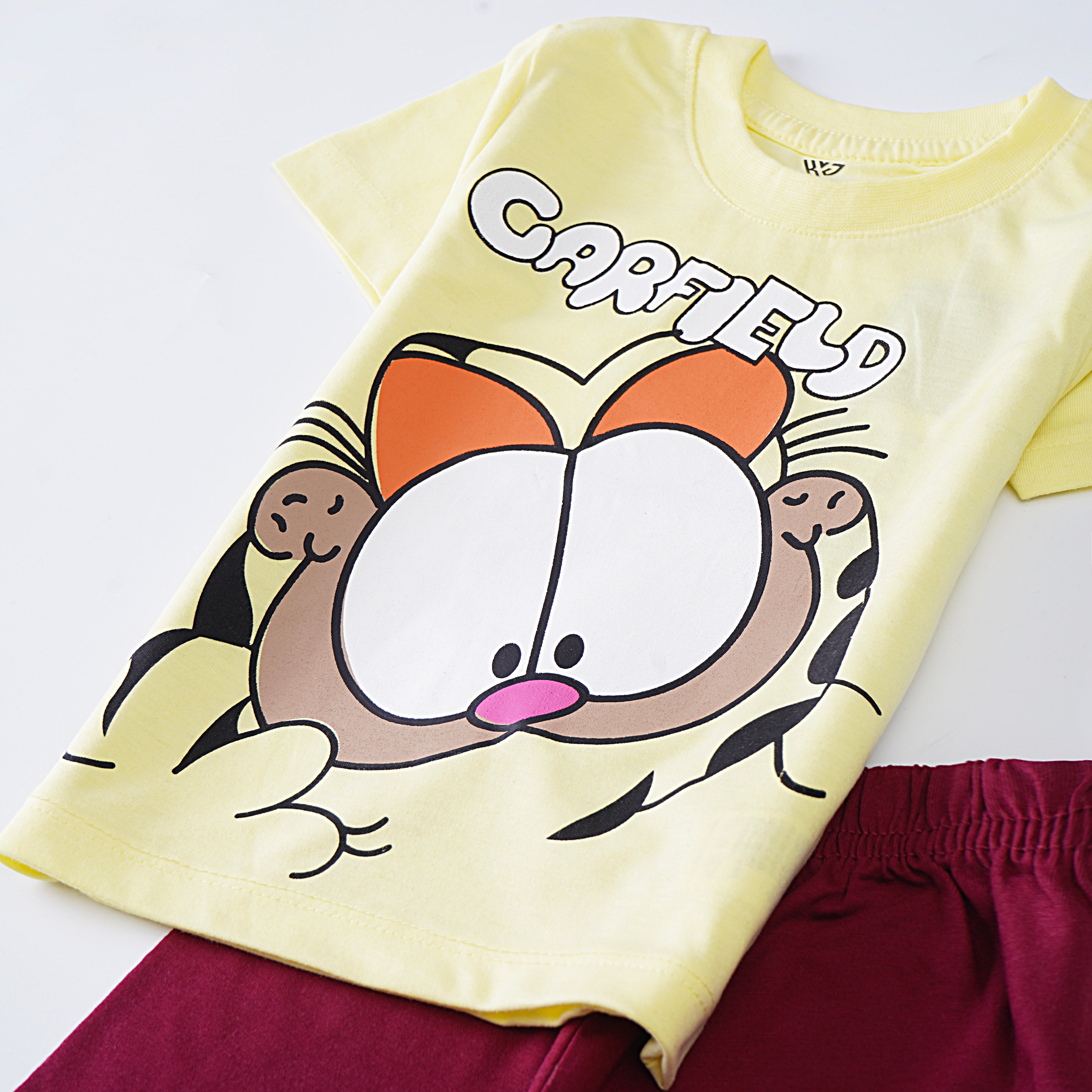 Boys Half Sleeves 2 Piece Suit (Garfield)