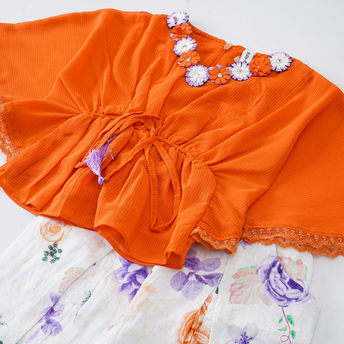 Girls Suit (2014)