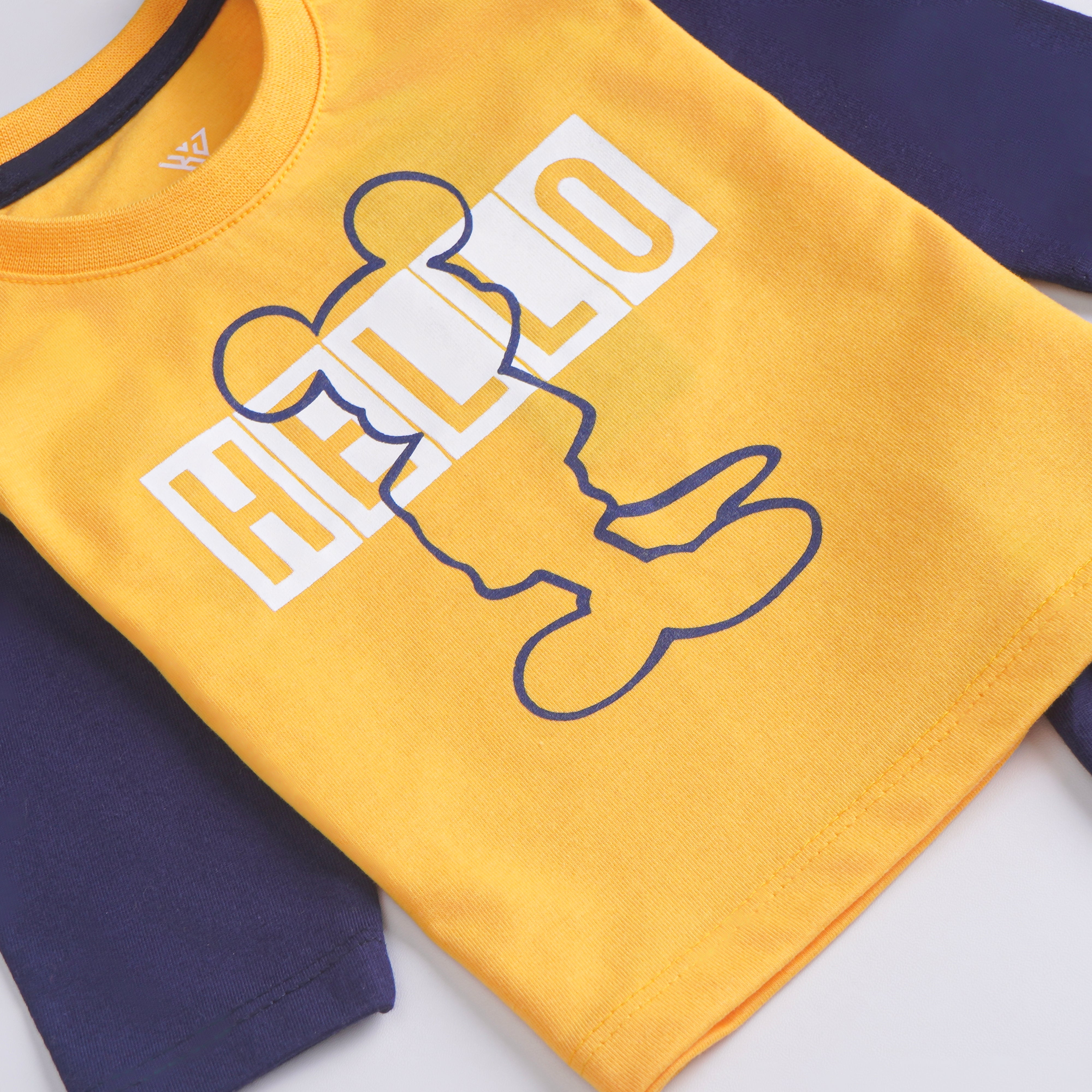 Infant Baba Printed Full Sleeve Suit (Hello)