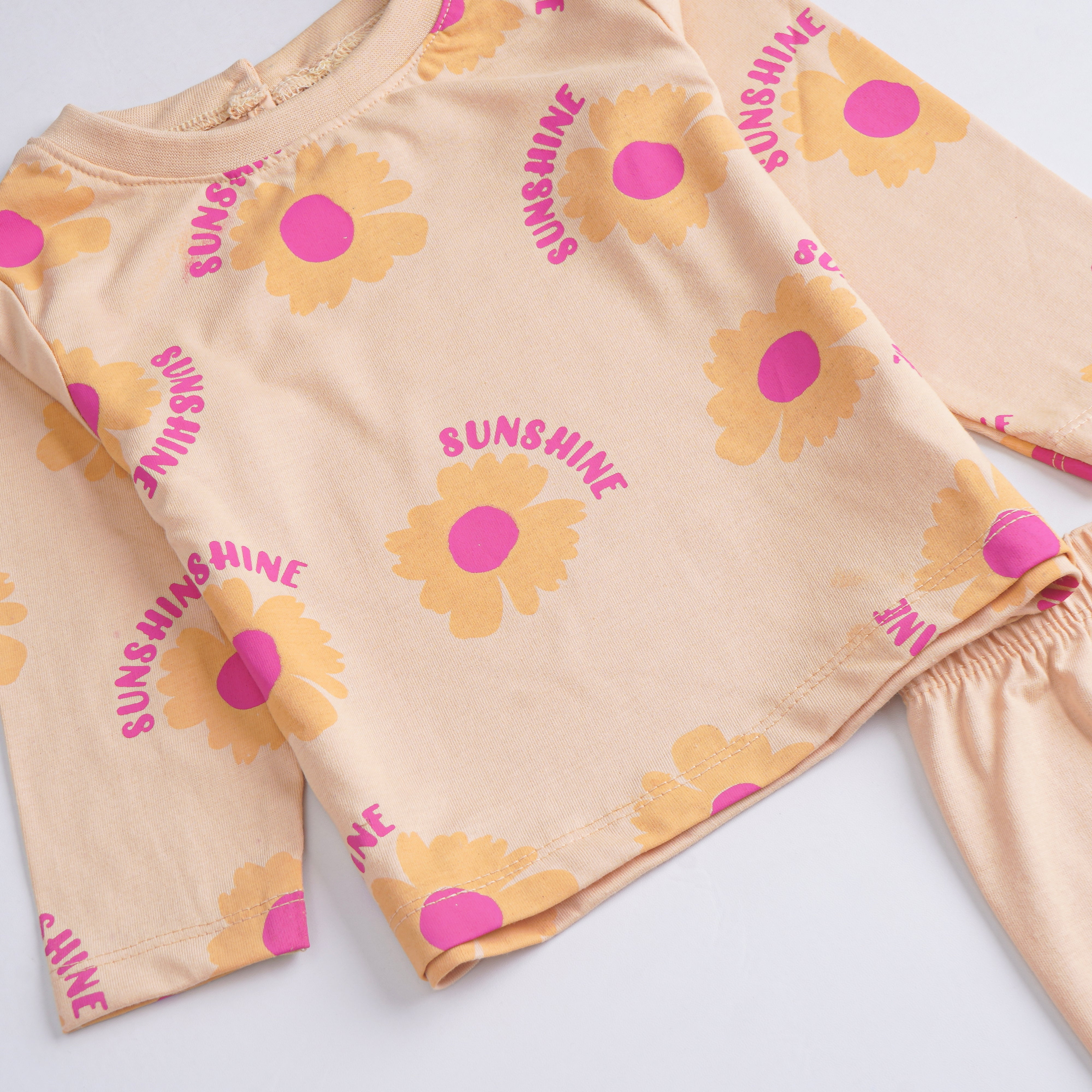 Girls Printed Full Sleeve Suit