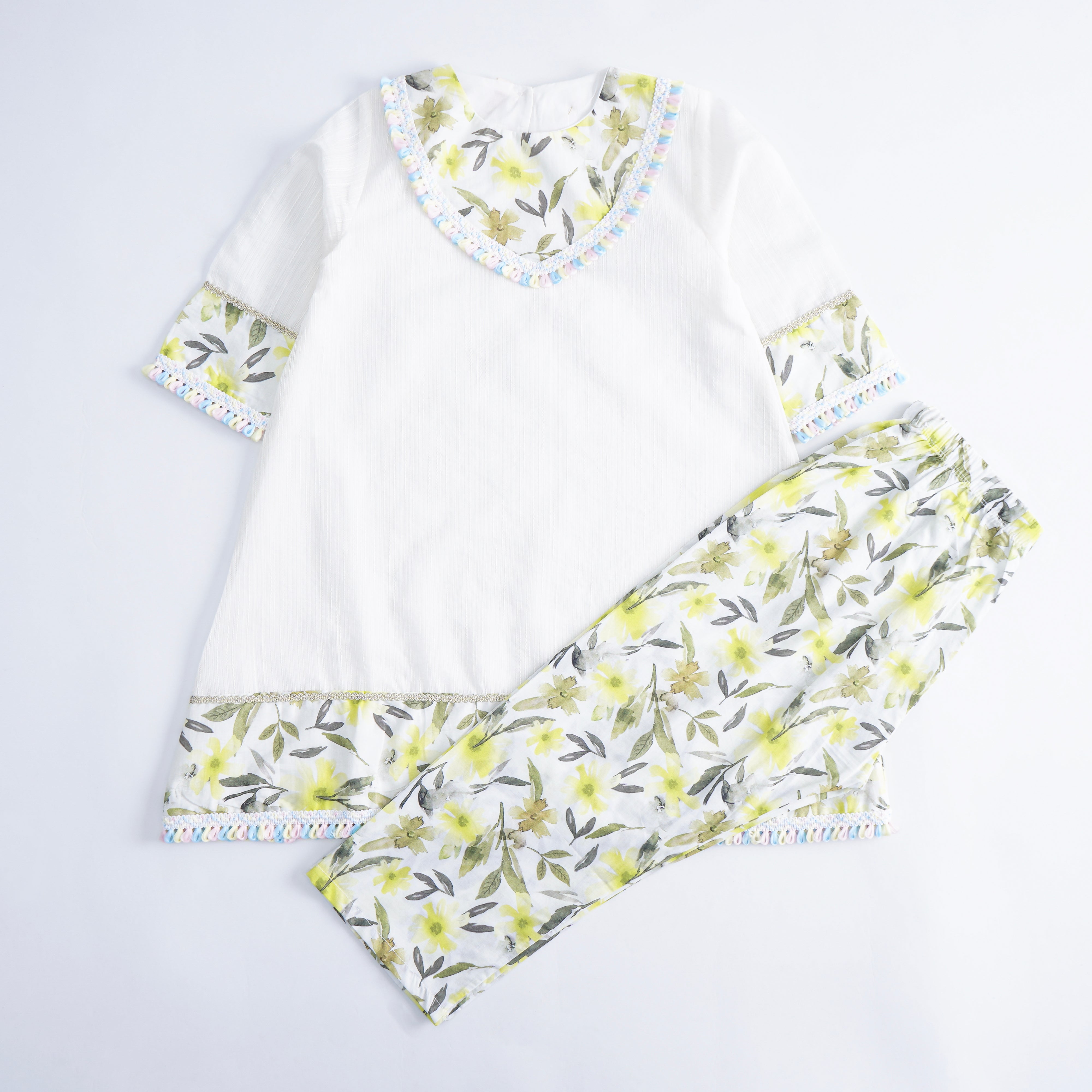 Girls Suit (2495)
