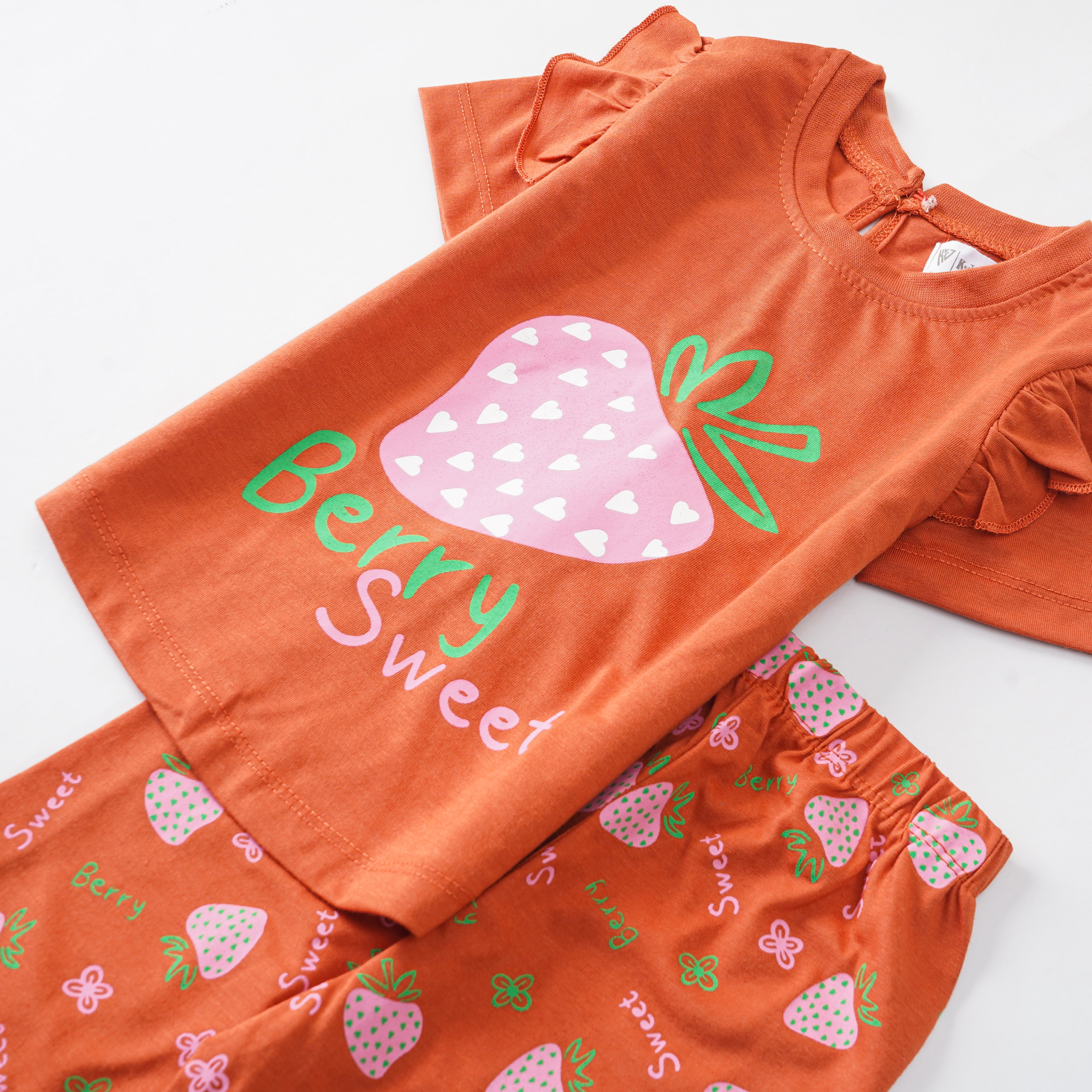 Girls 2 piece set (Berry Sweet)