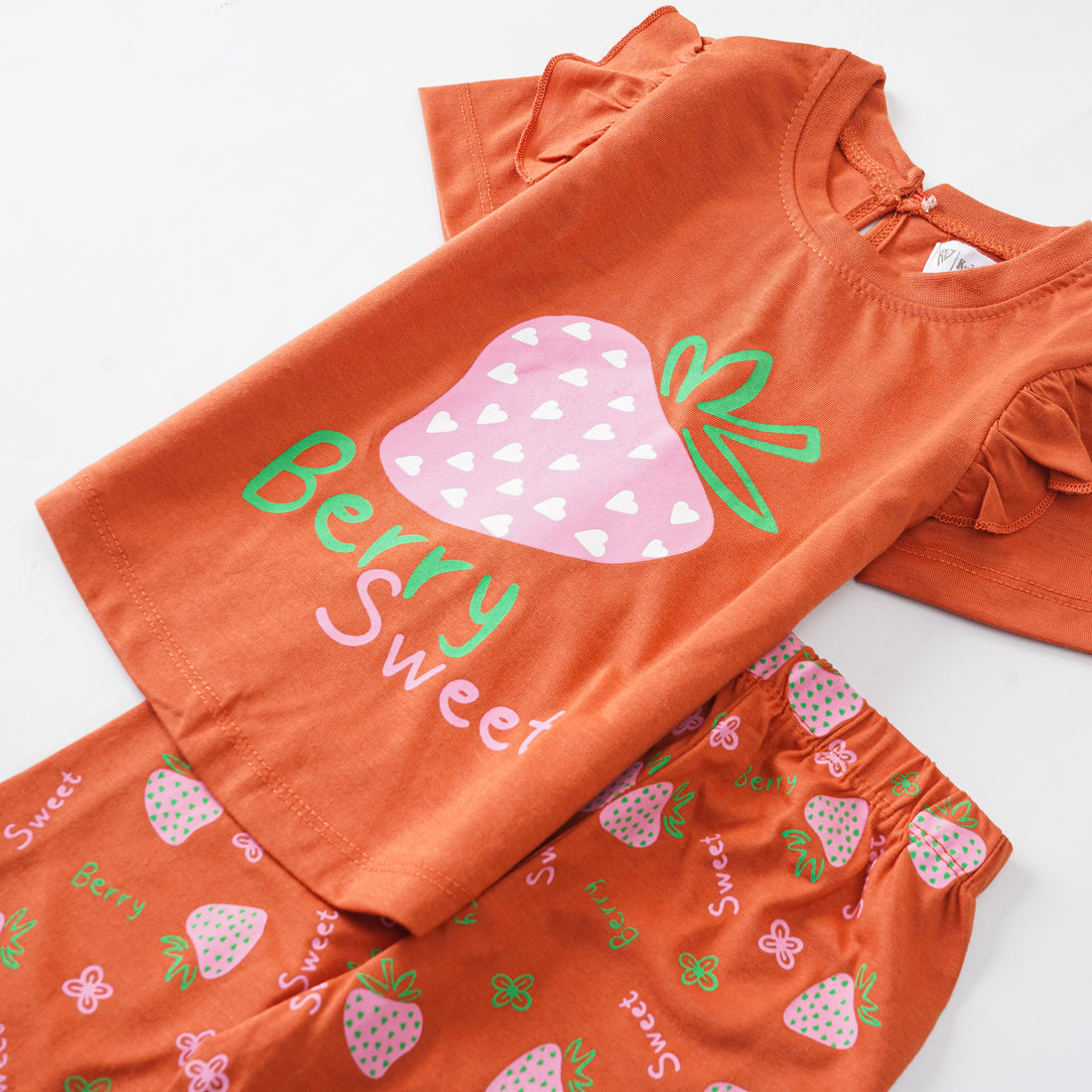 Girls 2 piece set (Berry Sweet)