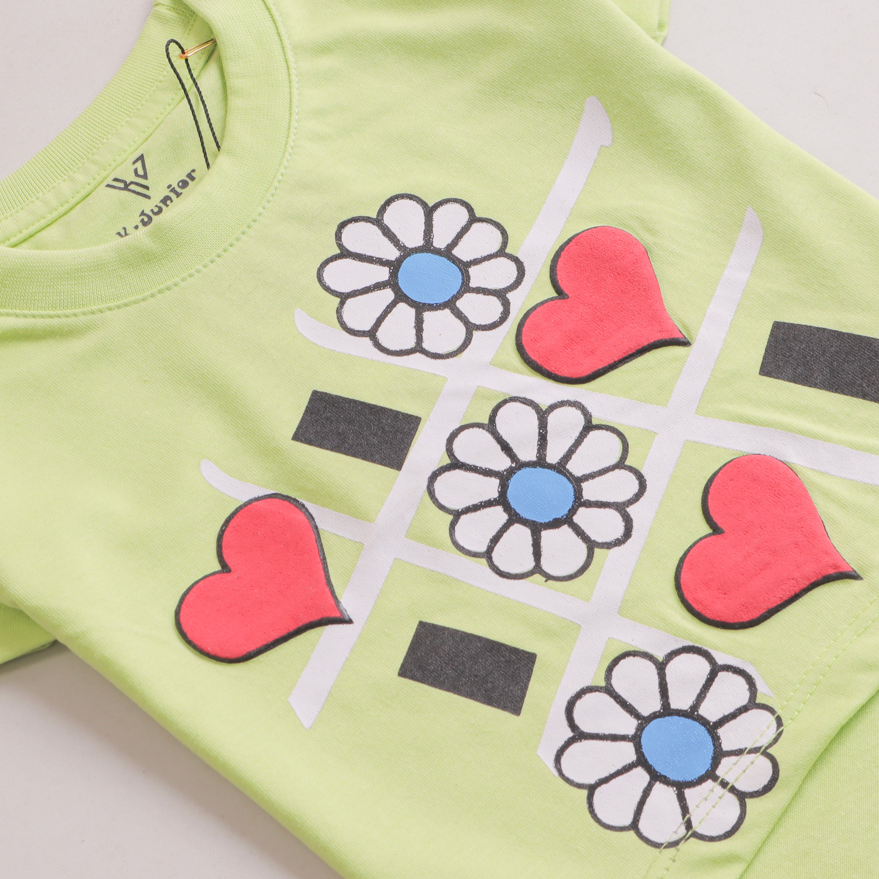 Girls H/S t shirt code - (flower)