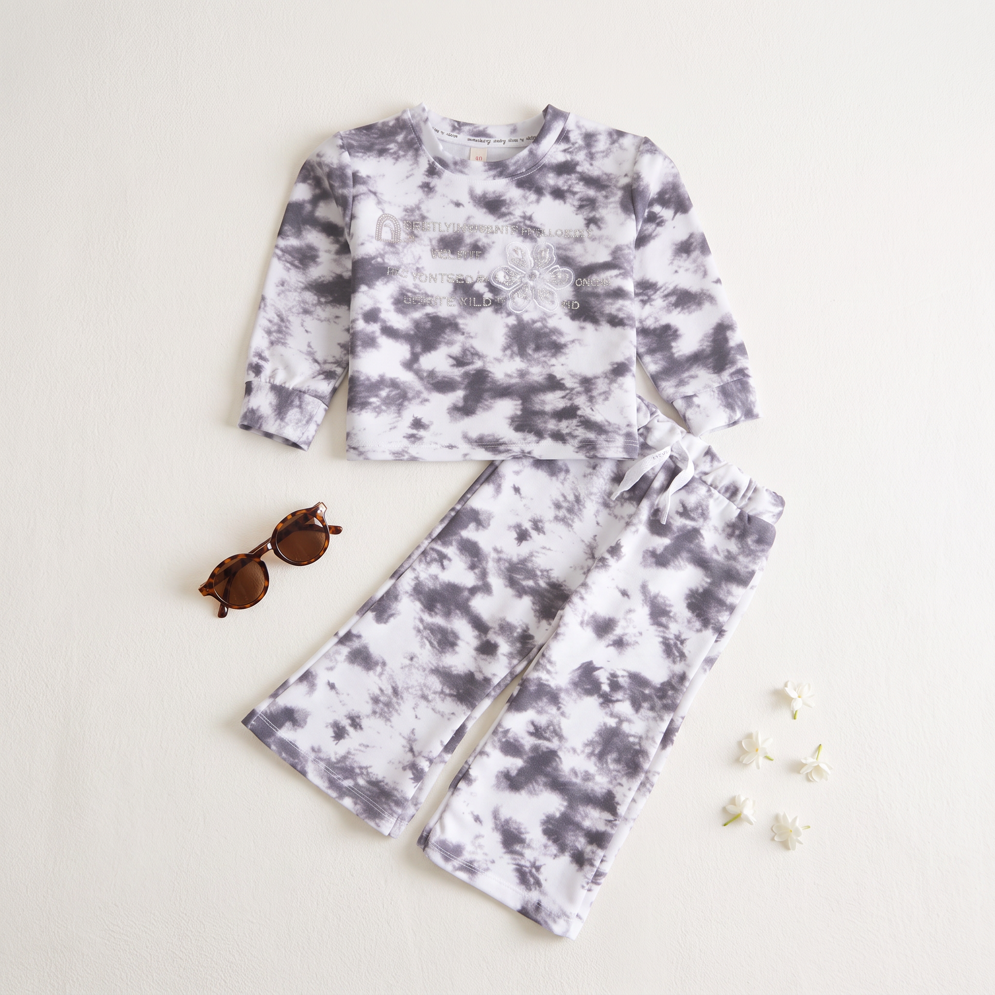 Girls Printed Full Sleeve Suit