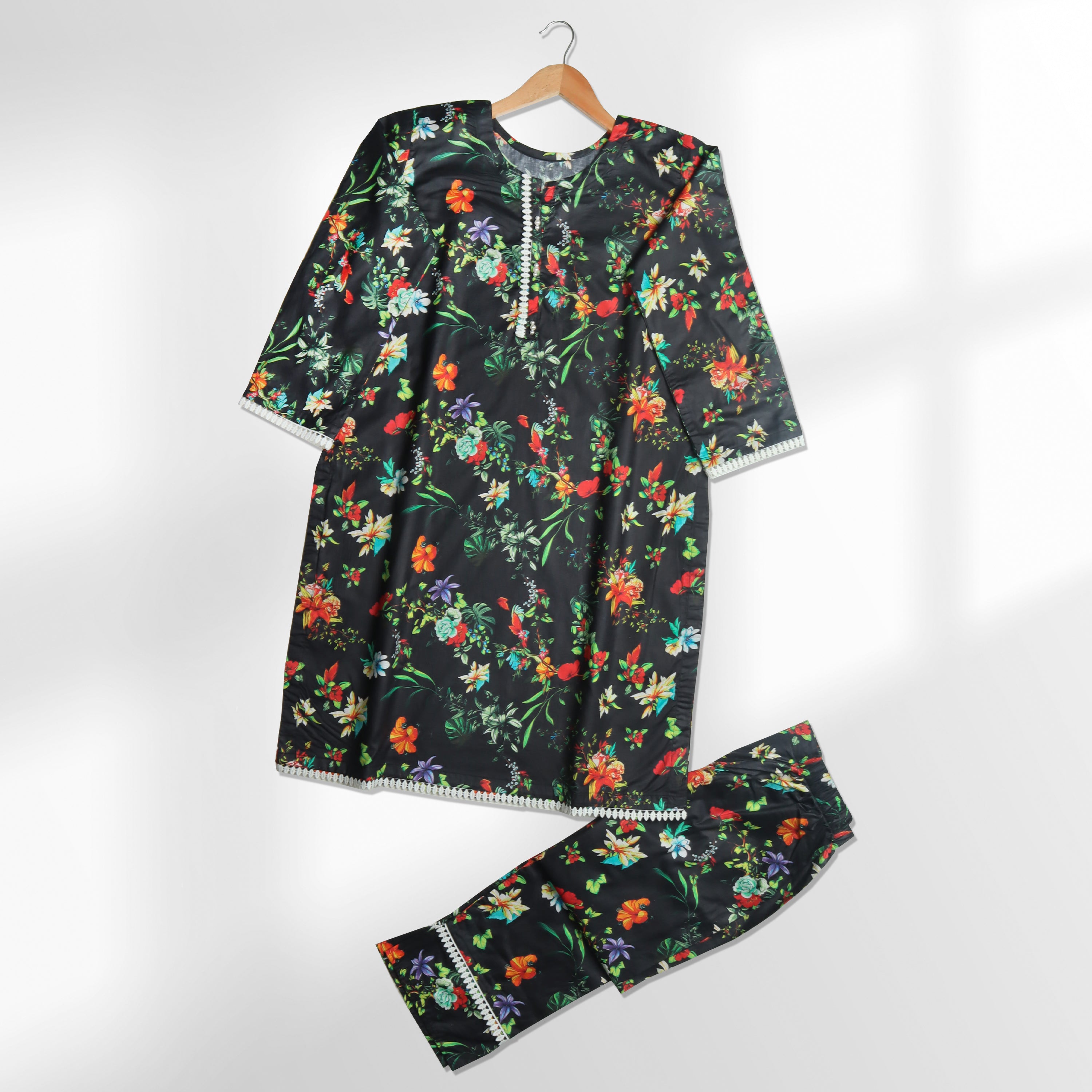 Women's 2Pcs Printed Suit Color Black
